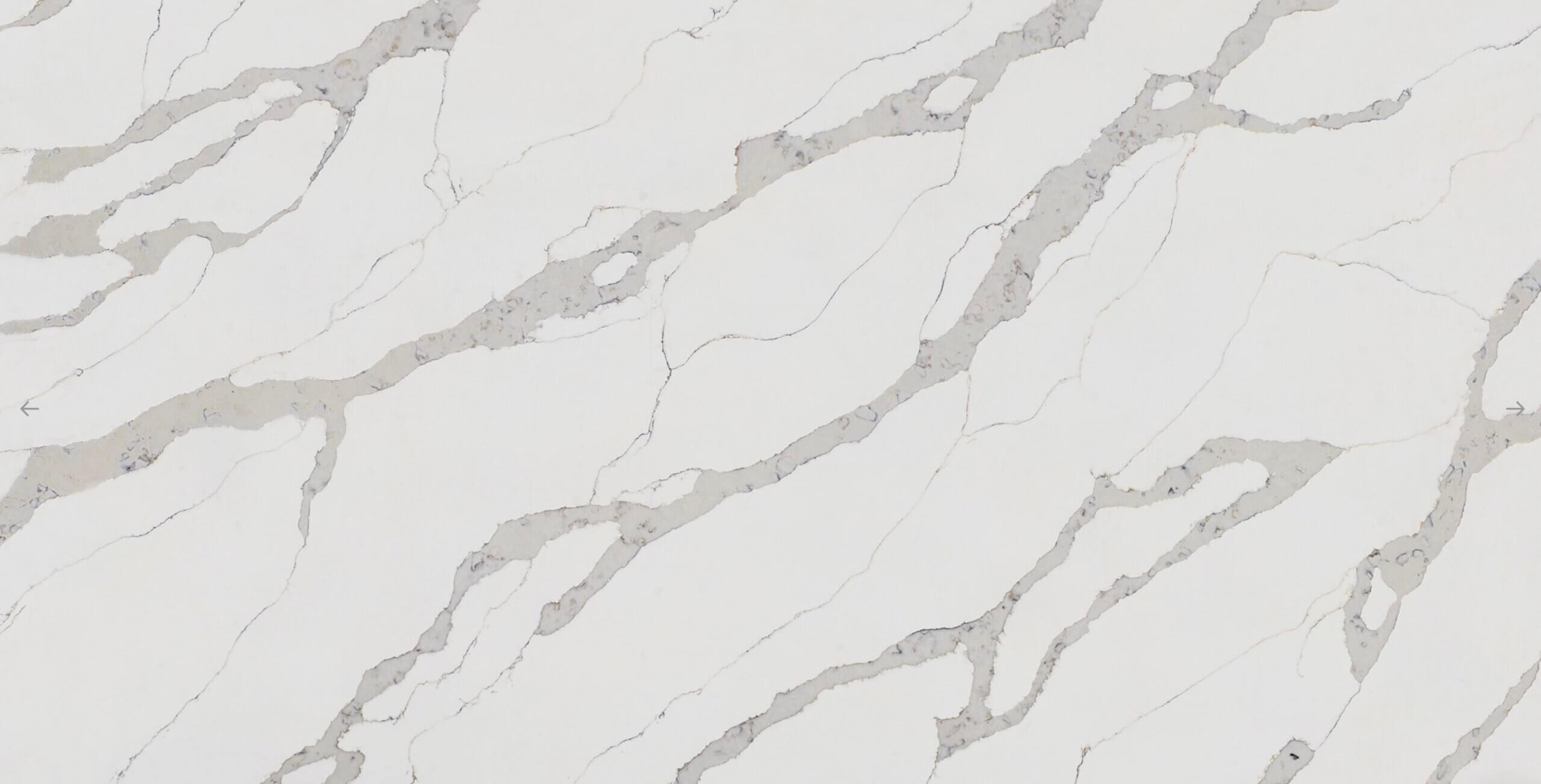 Кварцевый камень Etna Quartz Calacatta Gold Premium EQAM 034