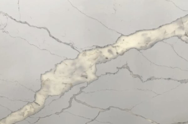 Кварцевый камень Etna Quartz Statuario Lumiere EQAM 032